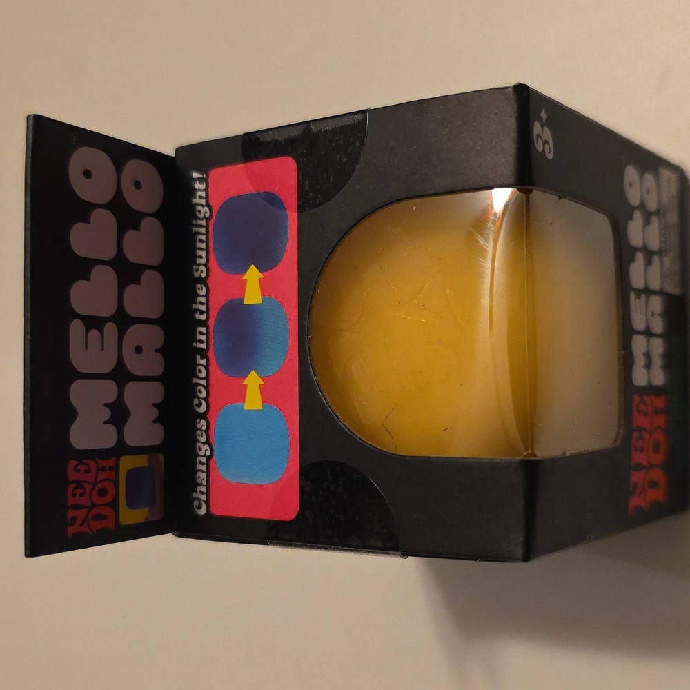 NeeDoh Mello Mallo Squishy Toy Set Of 2 ORANGE And BLUE - Picture 7 of 8